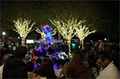 People enjoying Golf Cart Parade